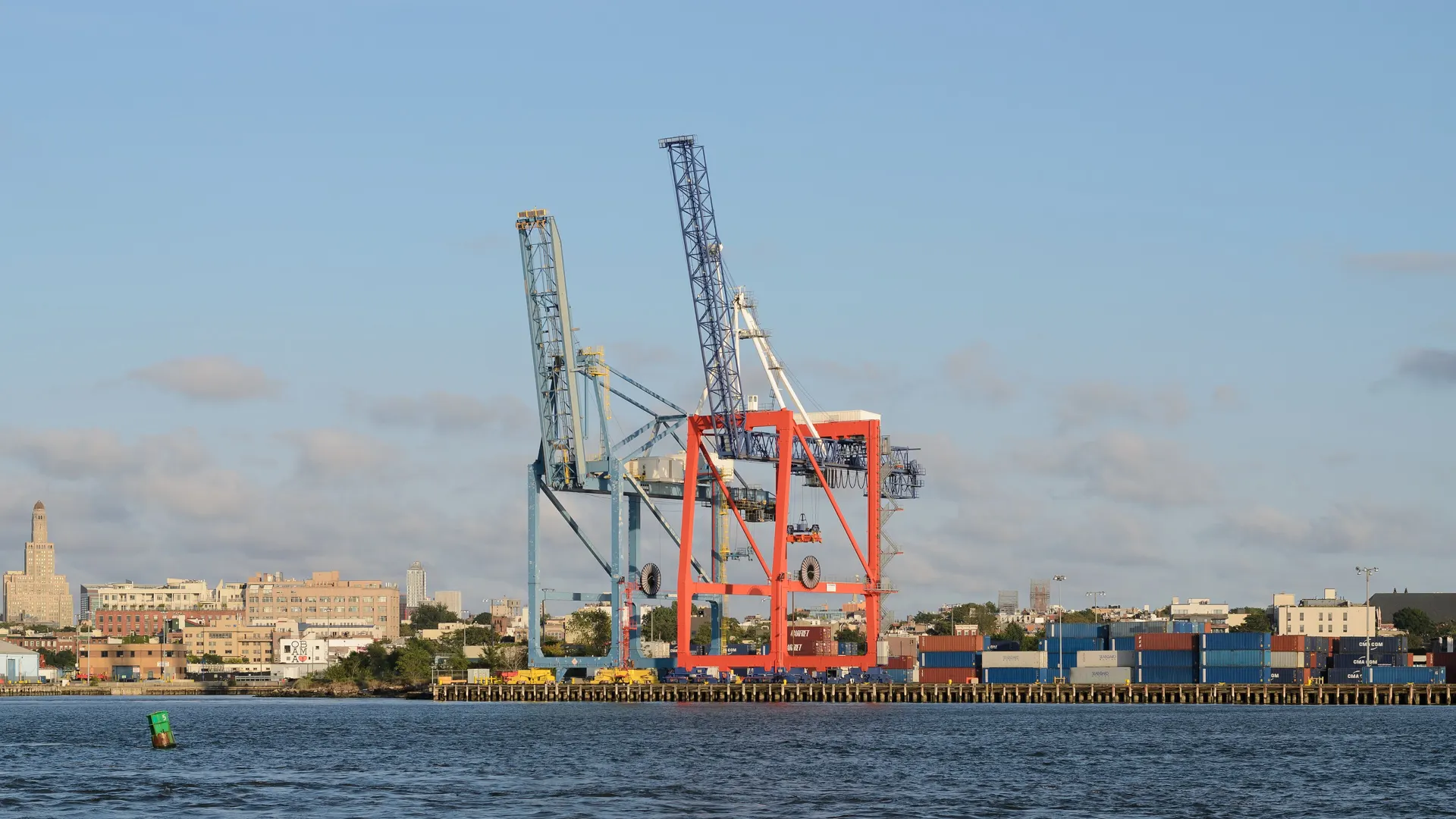 Container terminal with stacked containers